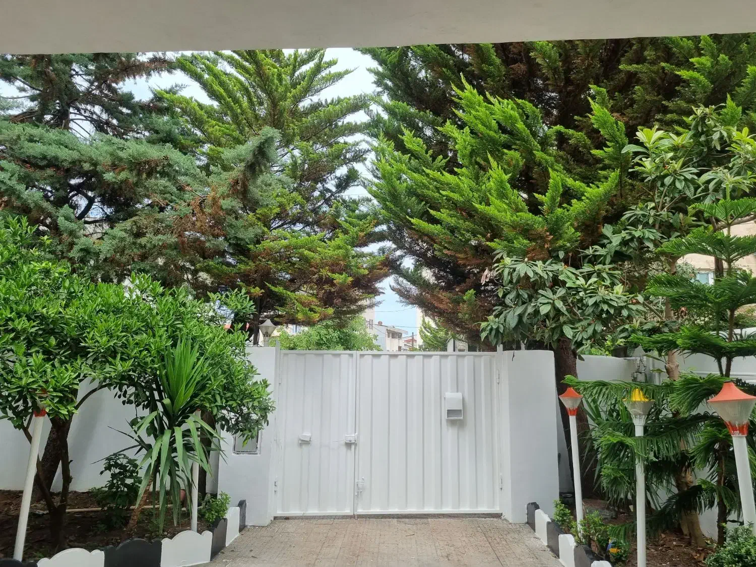 فروش ویلا دوبلکس سنددار نزدیک هتل کوروش-مالک هستم.|فروش خانه و ویلا|چالوس, |دیوار