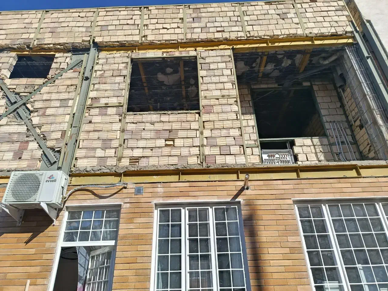 به یک عدد نما کار ..آجر نما نیازمندیم|استخدام معماری، عمران و ساختمانی|بیرجند, |دیوار