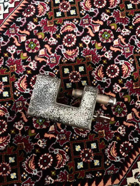 قفل کتابی بزرگ|ابزارآلات|همدان, |دیوار