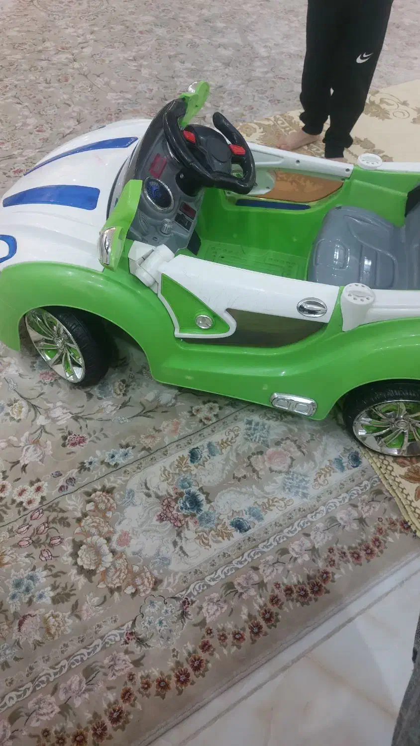 ماشین شارژی|اسباب‌بازی بچه|باقرشهر, |دیوار