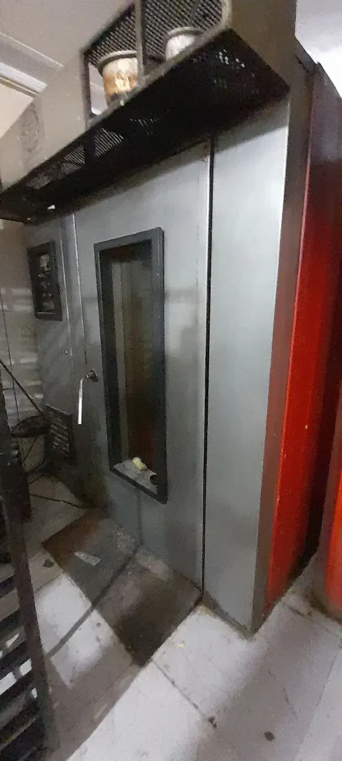 دستگاه فر بزرگ کیک پزی و شیرینی پزی|فروشگاه و مغازه|قم, پردیسان|دیوار