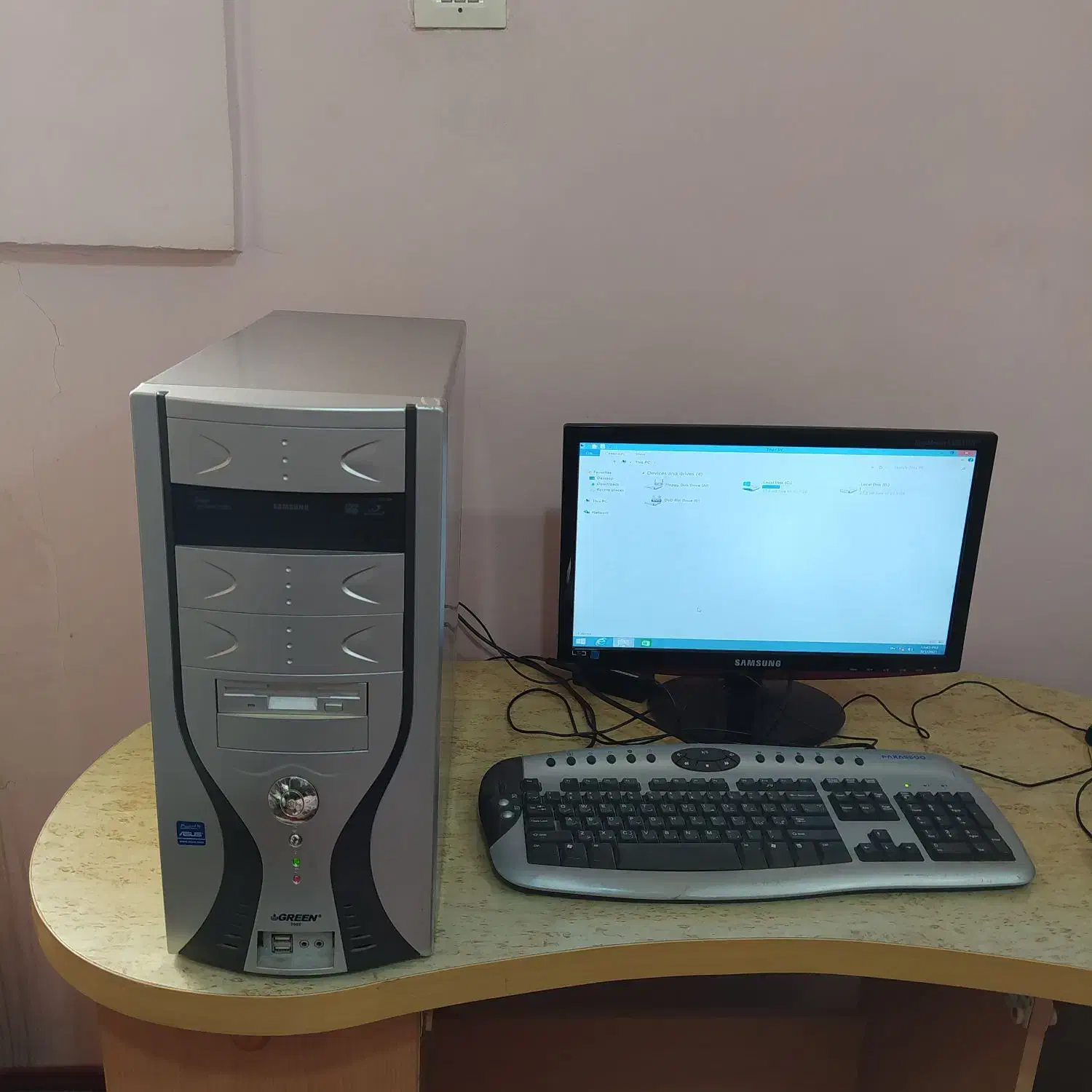 کامپیوتر آماده استفاده|رایانه رومیزی|قرچک, مهدیه|دیوار