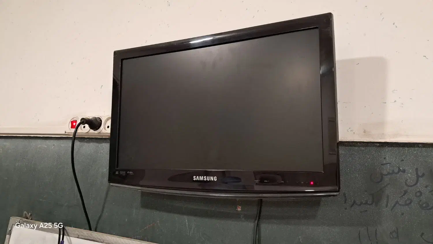 تلویزیون ۲۲ اینچ سامسونگ/ سالم|تلویزیون و پروژکتور|باقرشهر, |دیوار