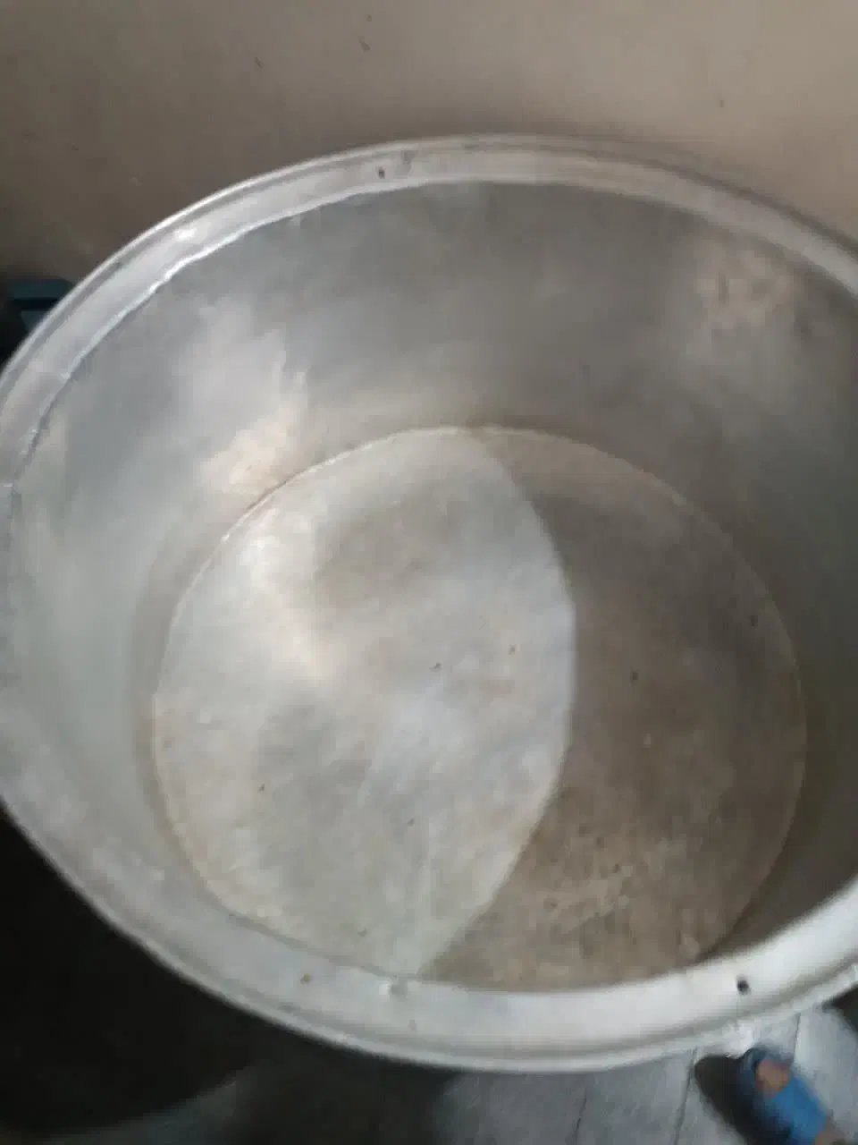 قابلمه روحی بزرگ|ظروف پخت‌وپز|مشهد, سرافرازان|دیوار