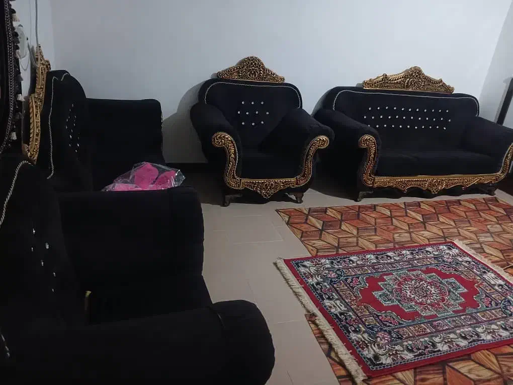 مبل نیمه سلطنتی|مبلمان خانگی و میز عسلی|میناب, |دیوار