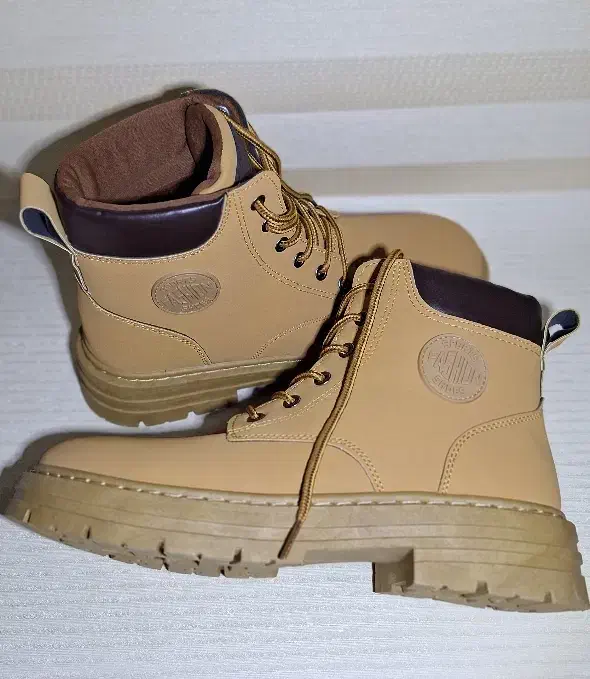 نیم بوت مردانه|کیف، کفش، کمربند|فریدونکنار, |دیوار