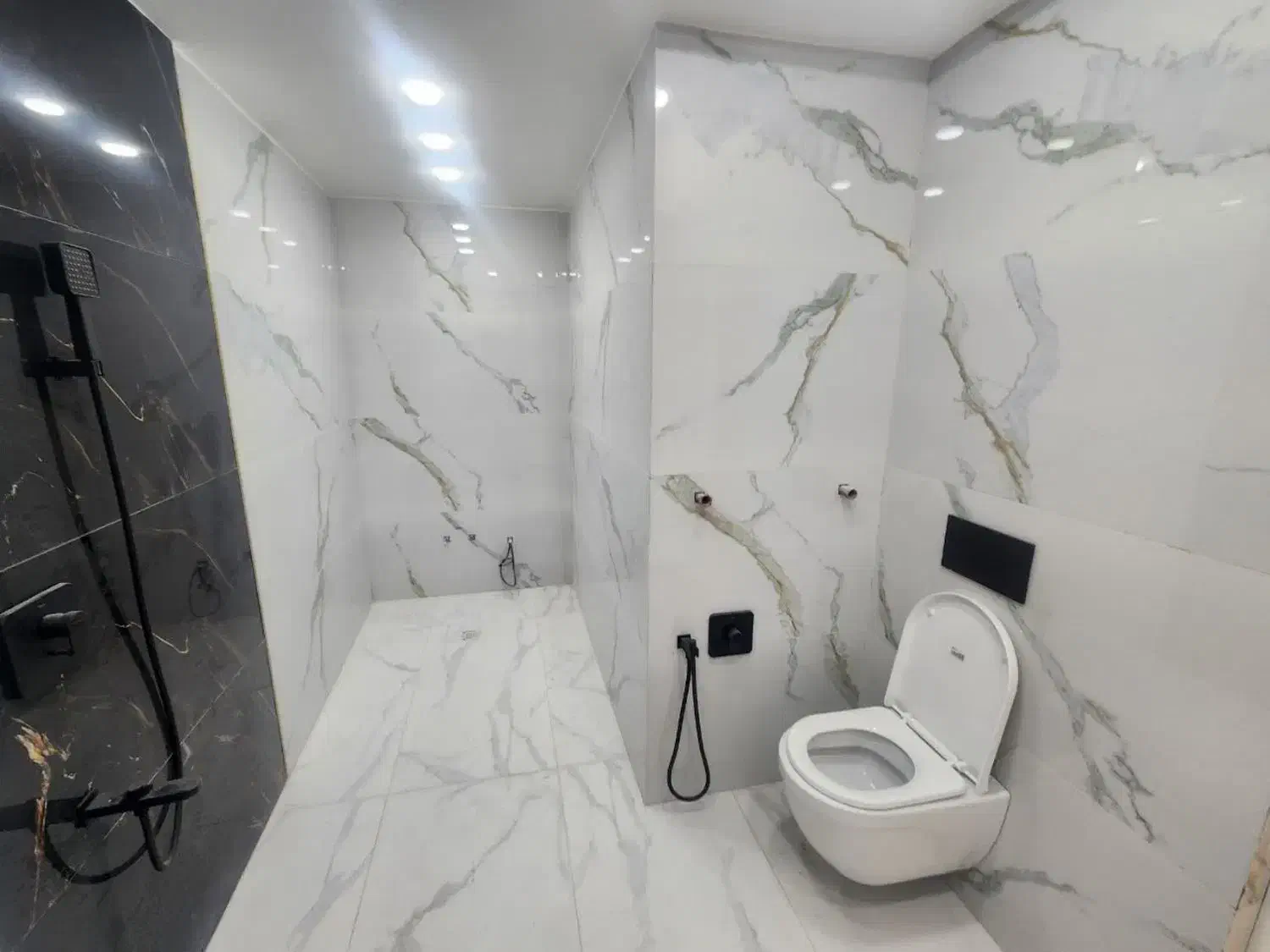 واحد لوکس و لاکچری ۲۱۰ متری|فروش آپارتمان|مشهد, شهرآرا|دیوار