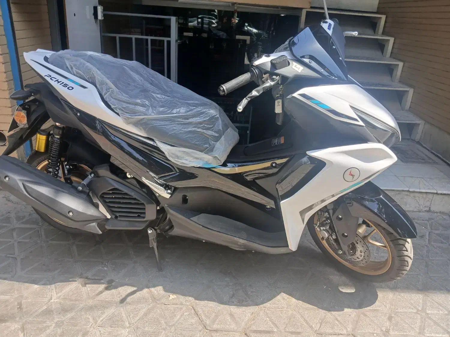 آیروکس صفر خشک ۱۴۰۴ شرایطی|موتورسیکلت|اصفهان, لاله|دیوار