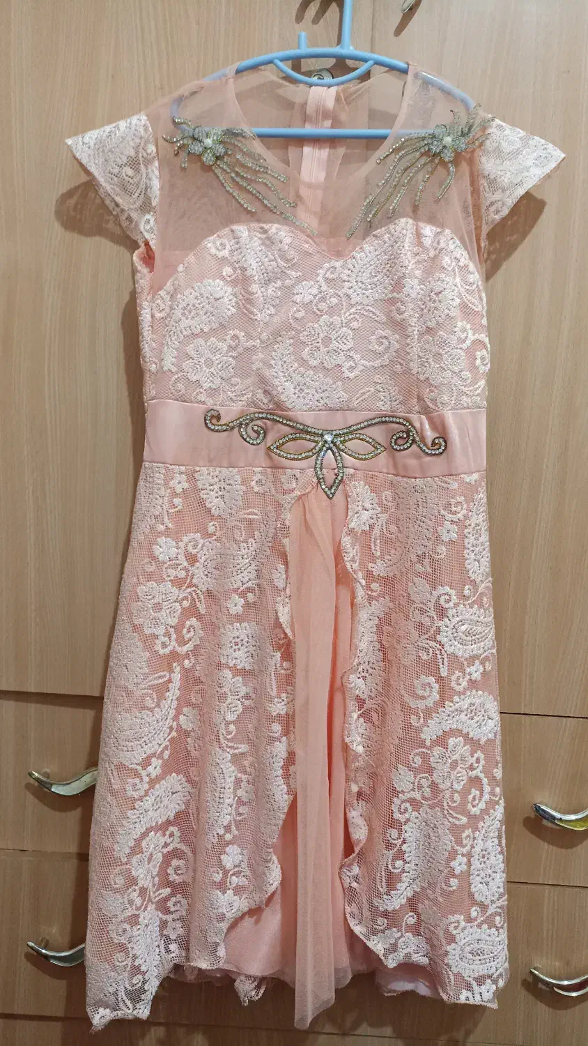 لباس مجلسی|لباس|کاشمر, |دیوار