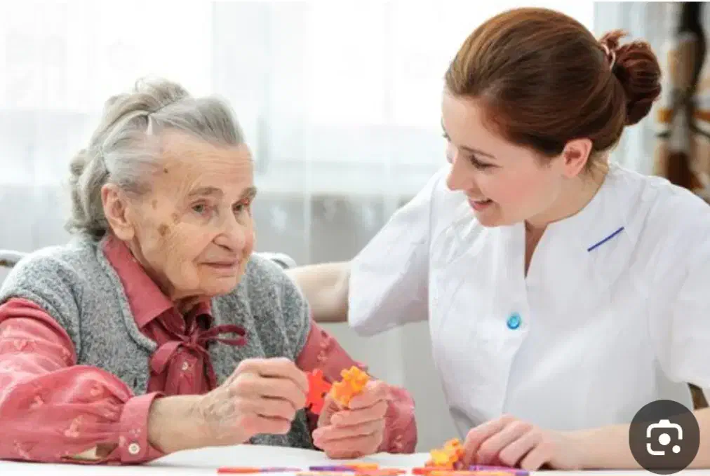 همخانه پرستار مراقب سالمند خدمتکار نظافتچی|استخدام درمانی، زیبایی، بهداشتی|تهران, فاطمی|دیوار