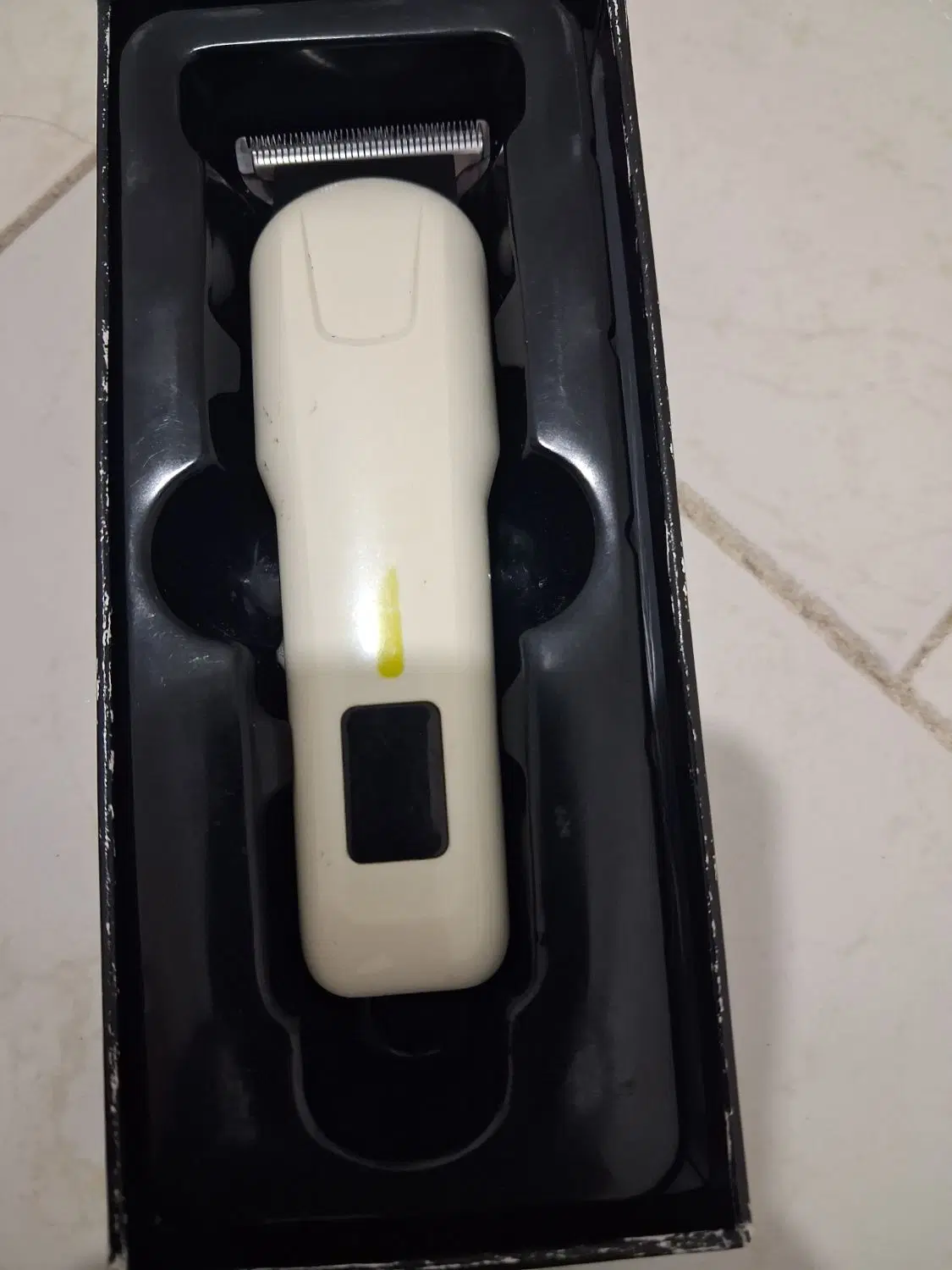 خط زن|آرایشگاه و سالنهای زیبایی|بندرعباس, |دیوار