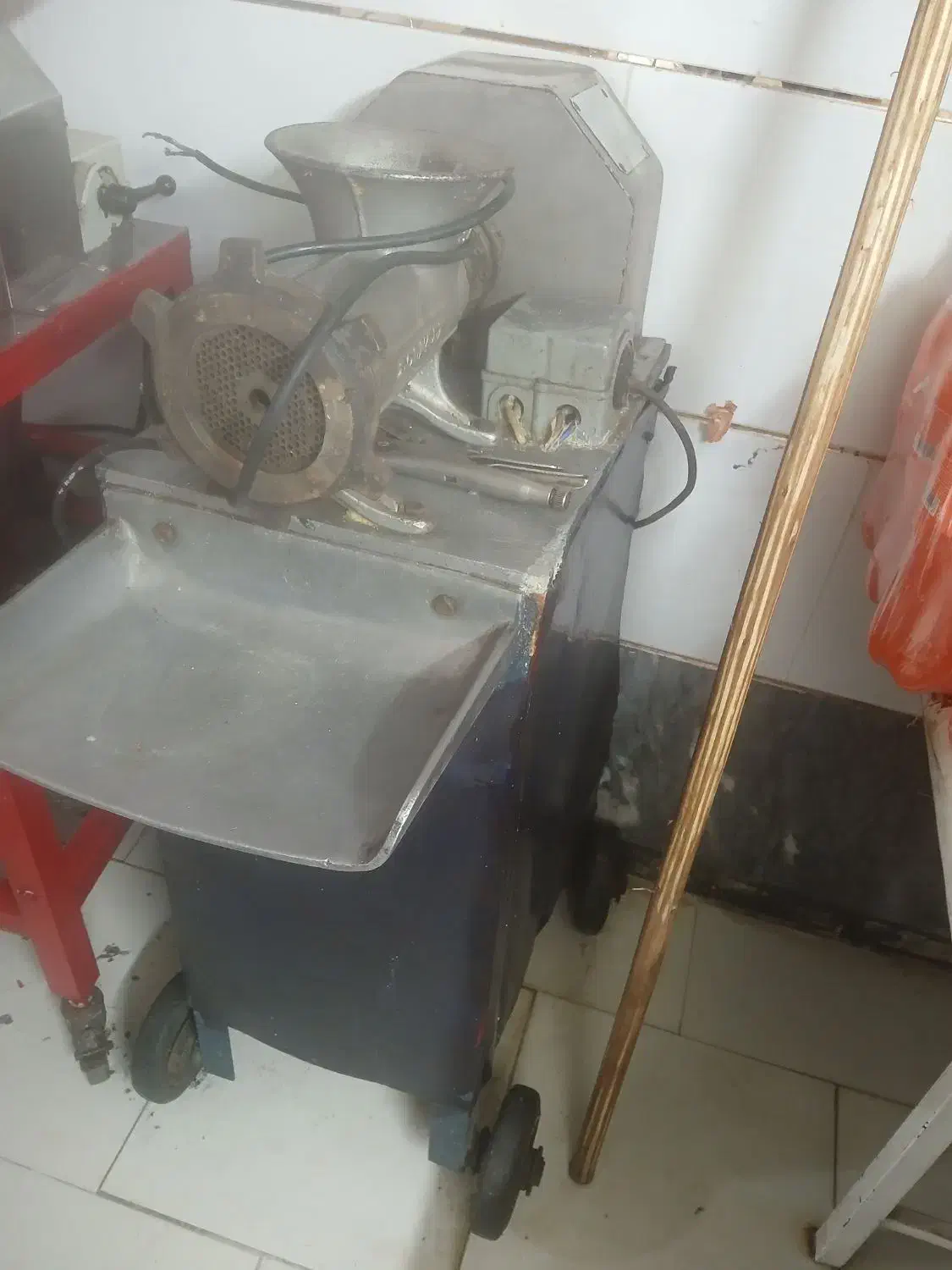 چرخ گوشت سالم   فقط مارپیچ نداره|خردکن، آسیاب، غذاساز|شاهین‌شهر, گزبرخوار|دیوار