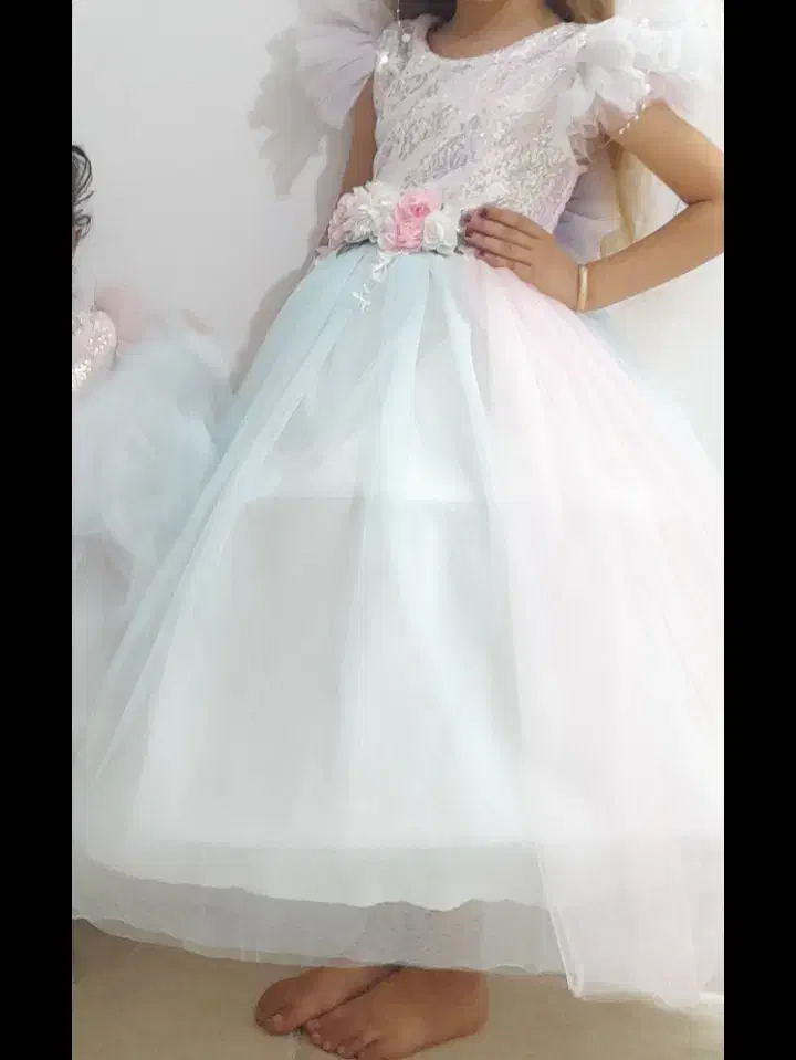 توربچگانه|کفش و لباس بچه|بجنورد, |دیوار