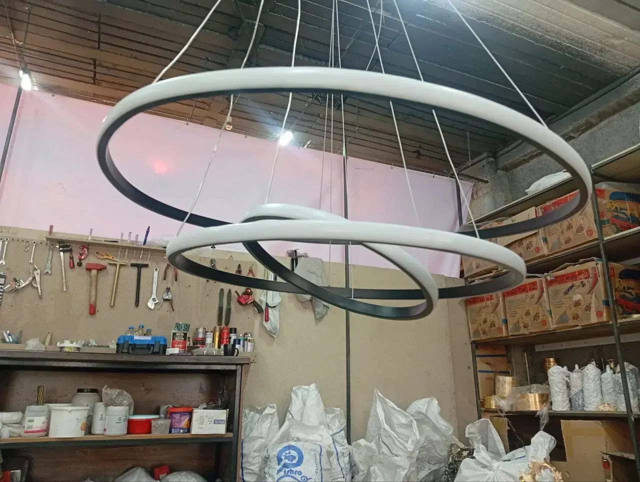 لوستر مستقیم از کارگاه یزد، قیمت تولیدی و با کیفیت|لوستر و چراغ آویز|یزد, |دیوار