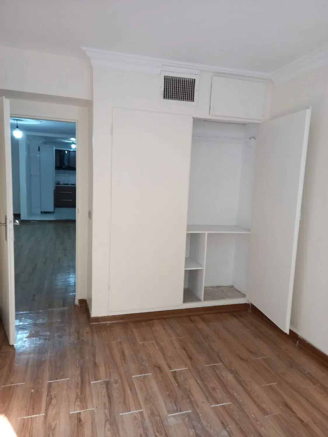 آپارتمان ۹۰ متری