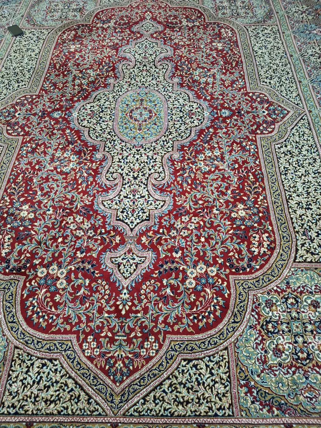 فرش ۱۲ متری جنس عالی وخوب در حد نو|فرش|بندر ماهشهر, |دیوار