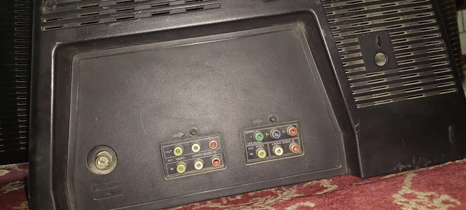 تلویزیون رنگی ۳۲ اینچ|تلویزیون و پروژکتور|کازرون, |دیوار