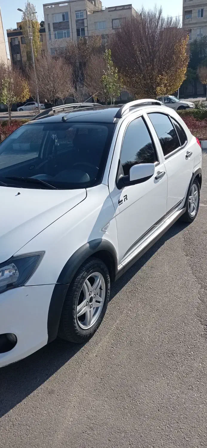 کوئیکR مدل ۴۰۰ بیرنگ شاسیها سالم|خودرو سواری و وانت|مشهد, هدایت|دیوار