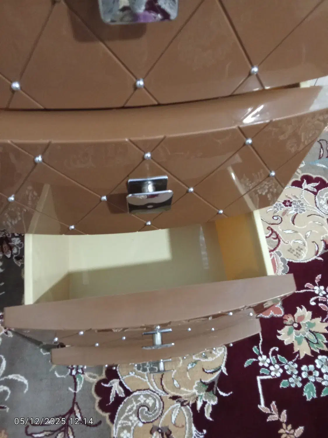 فایل|مبلمان خانگی و میز عسلی|ارومیه, |دیوار