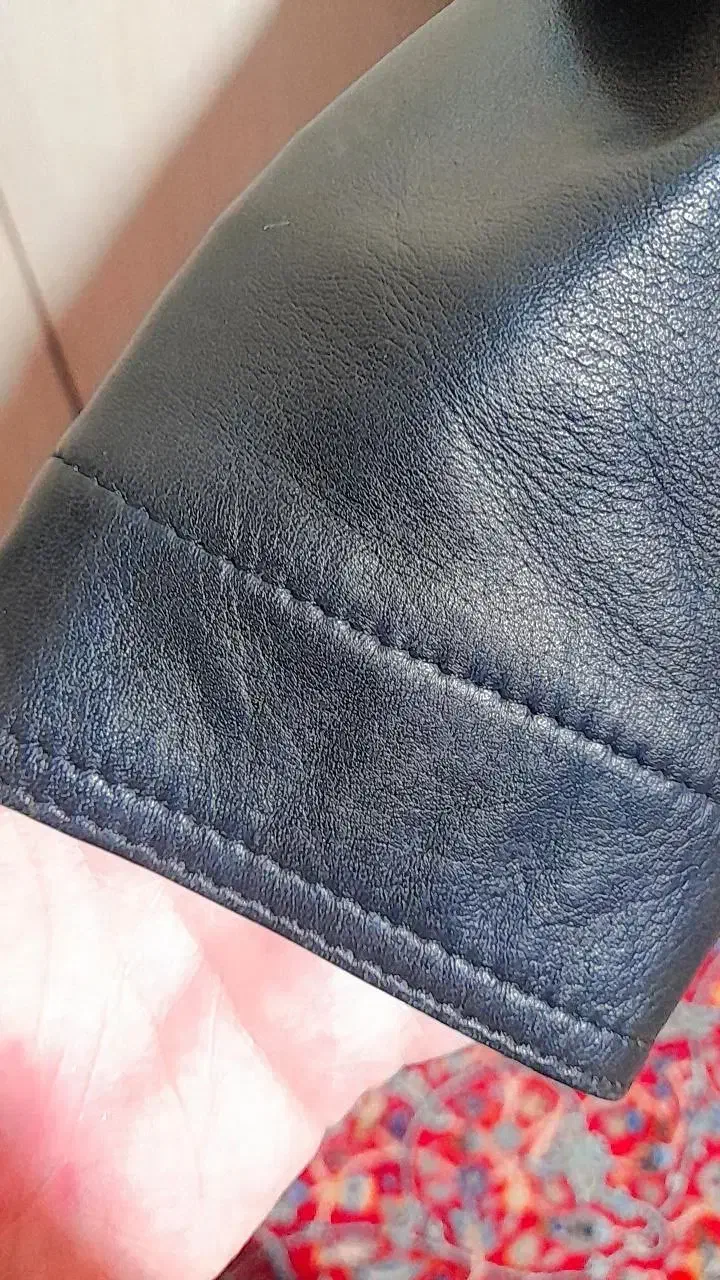 کابشن چرم|لباس|ایلام, |دیوار