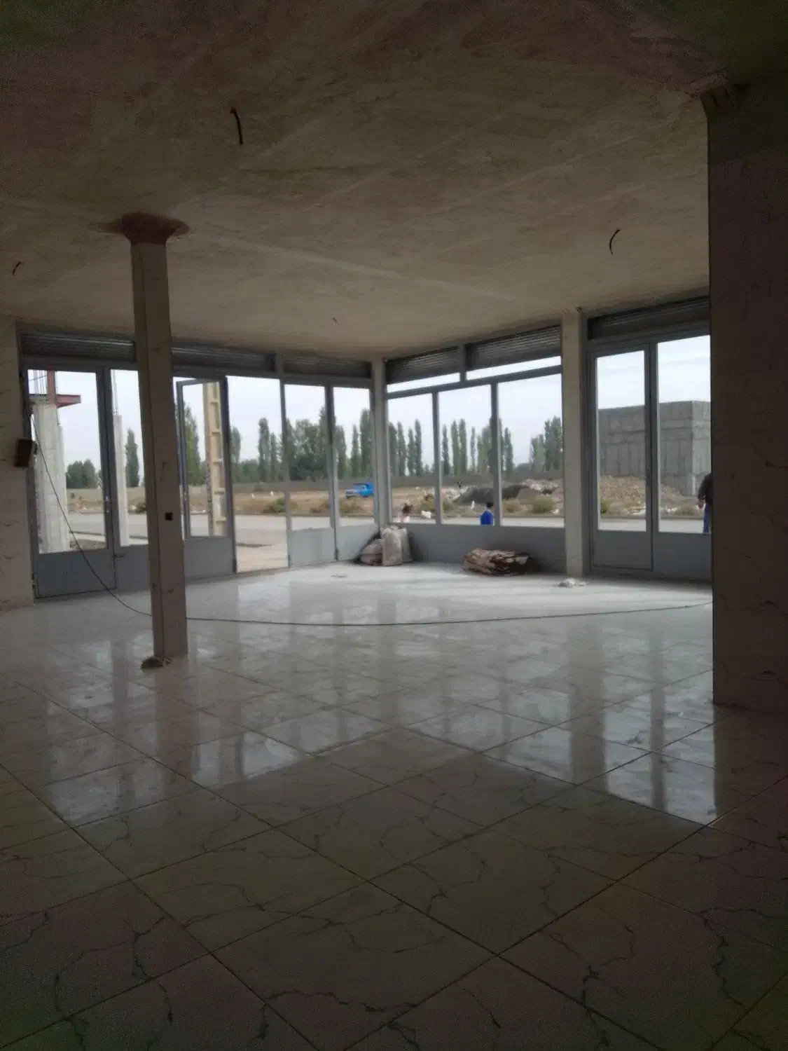 انبار 100متره باامتیازه آب برق اجاره می دیم|اجارهٔ مغازه و غرفه|خوی, |دیوار