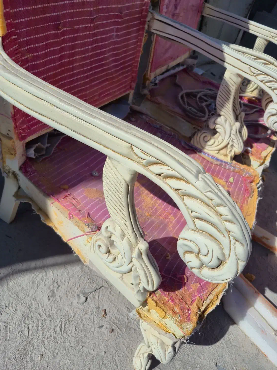 پاک کردن انواع رنگ چوب مبل حکاکی چوب|خدمات پیشه و مهارت|تنکمان, |دیوار