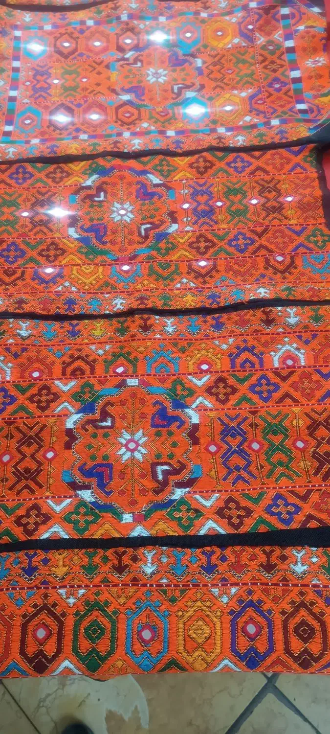 لباس بلوچی|لباس|پشتکوه (سیستان و بلوچستان), |دیوار