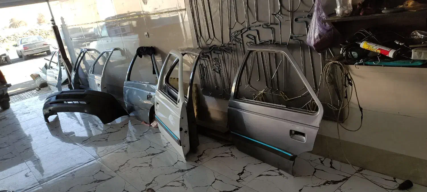 درب و گلگیر و در فابریک و رنگ شده پژو و پژو پارس|قطعات یدکی و لوازم جانبی|بروجرد, |دیوار