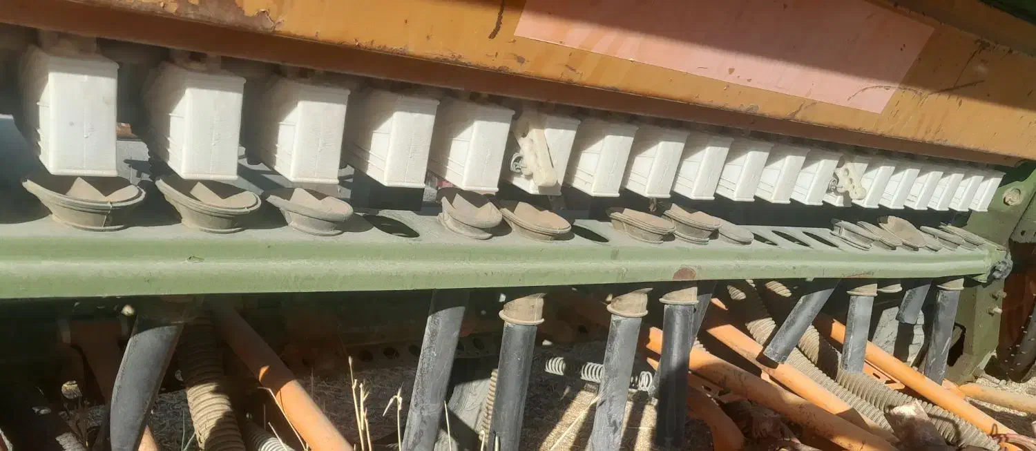 بذرکار جفت انبار کشت ساز تبریز مدل ۹۸ درحد|قطعات یدکی و لوازم جانبی|سریش آباد, |دیوار