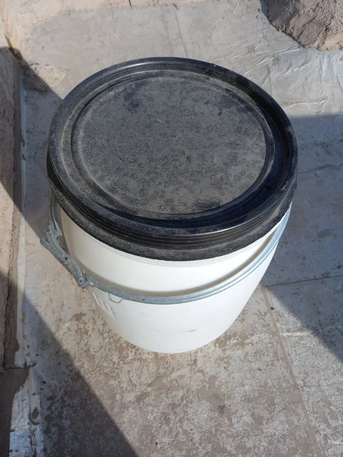 دبه ۱۲۰ لیتری با همزن|ظروف نگهدارنده، پلاستیکی، یکبارمصرف|کرمان, |دیوار