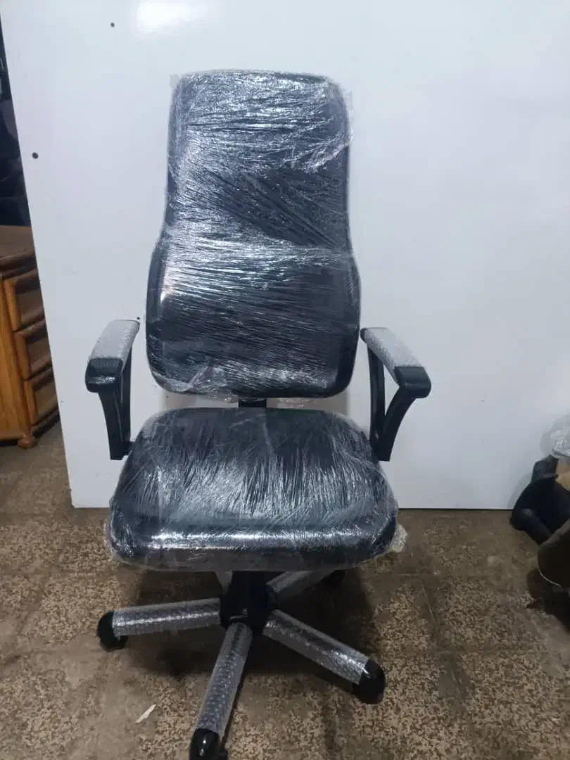 فروش صندلی گردان پشت بلند  اداری|دفتر کار|رشت, خواهر امام|دیوار