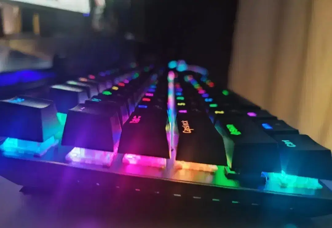 کیبورد گیمینگ مکانیکال گرین مدل GK802 - RGB|قطعات و لوازم جانبی رایانه|اصفهان, بهارستان (مخابرات)|دیوار