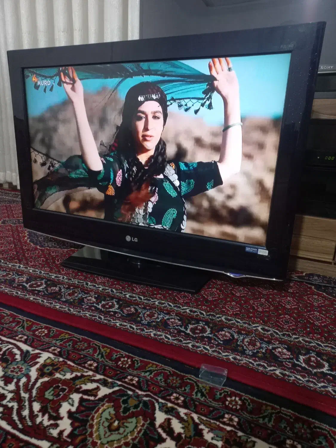 ال سی دی ۳۲ اینچ الجی|تلویزیون و پروژکتور|سنندج, |دیوار