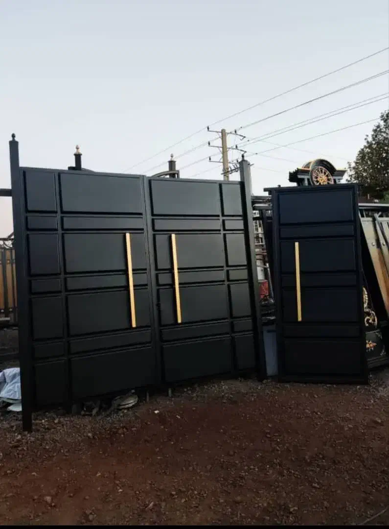 فروش انواع دربهای گاراژ ودرب های چوبی|خدمات پیشه و مهارت|کوهدشت, |دیوار