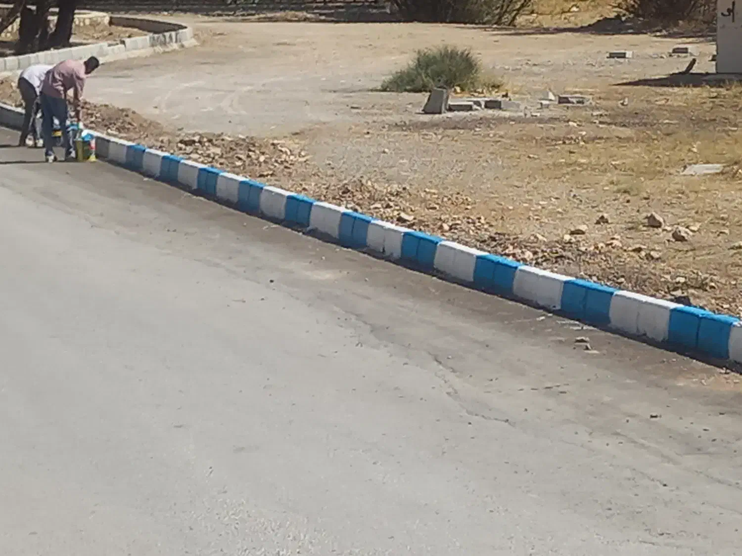 به تعدادی نیروی کارگر درشهررامسر نیازمندیم جهت رنگ|استخدام معماری، عمران و ساختمانی|شهرکرد, |دیوار