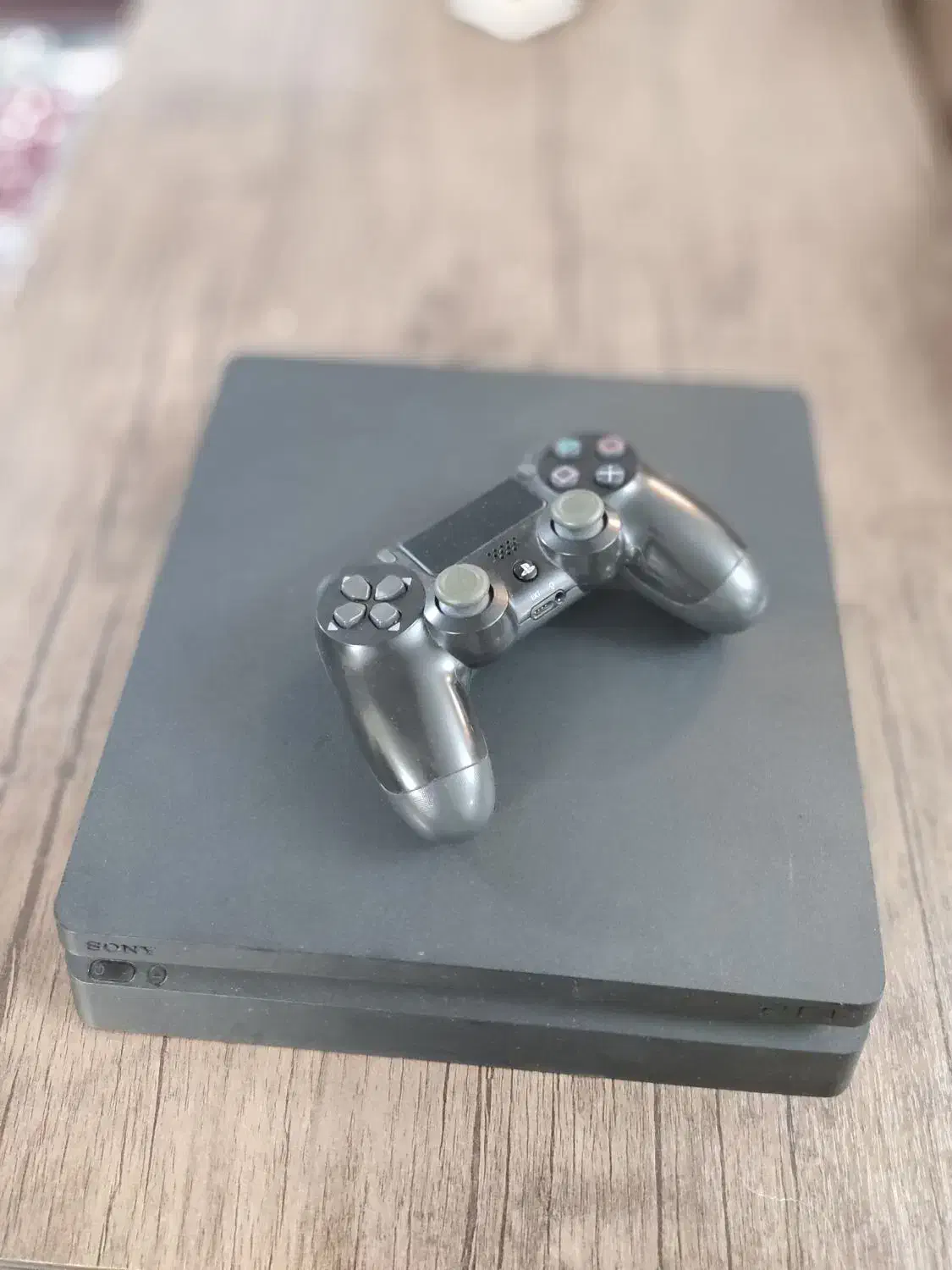 PS4 slim|کنسول، بازی ویدئویی و آنلاین|شاهینشهر, عطار|دیوار