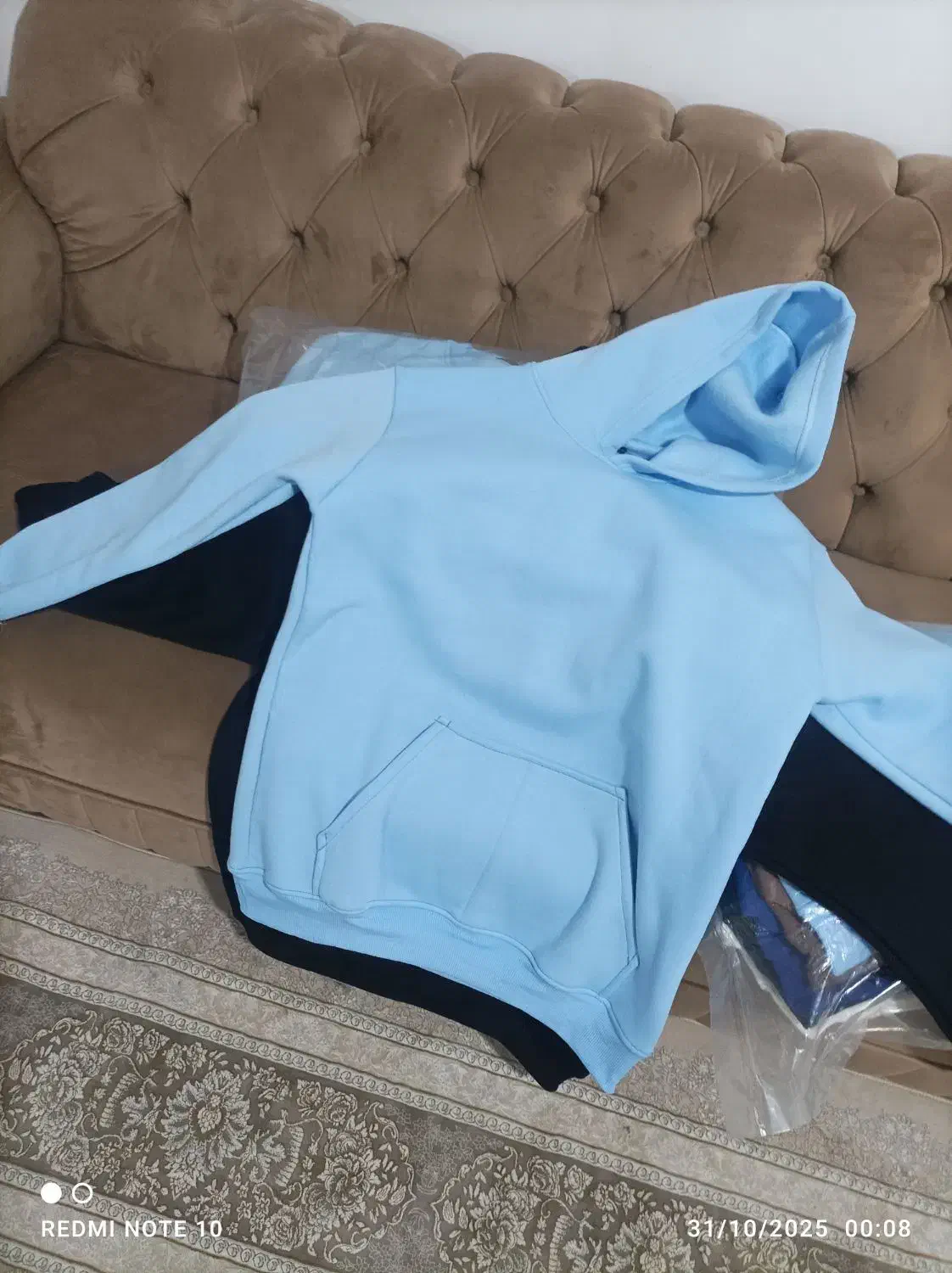 هودی زمستانه|لباس|باغستان, |دیوار