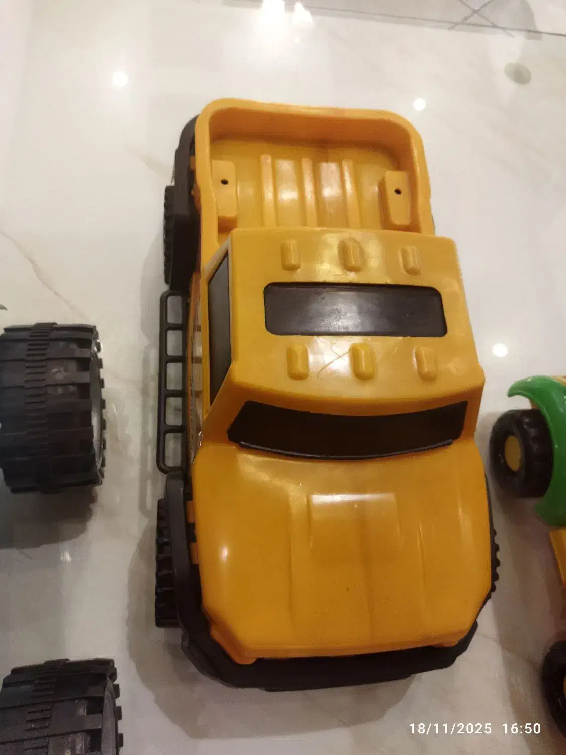 ماشین و کامیون اسباب بازی|اسباببازی|تهران, افسریه شمالی|دیوار