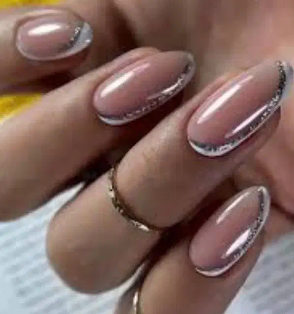 جذب ناخن کار ،مژه کار،شینیون کار حرفه ای|استخدام درمانی، زیبایی، بهداشتی|قزوین, |دیوار