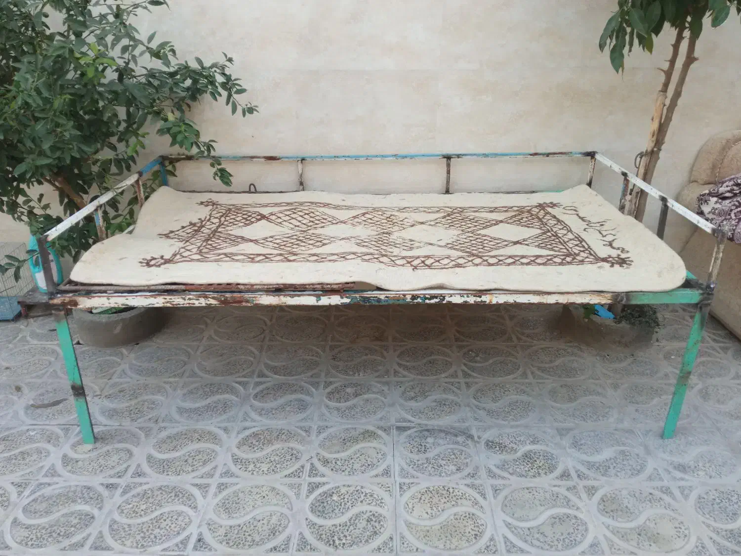 تخت فلزی دونفره بسیار محکم|تخت و سرویس خواب|آبدانان, |دیوار