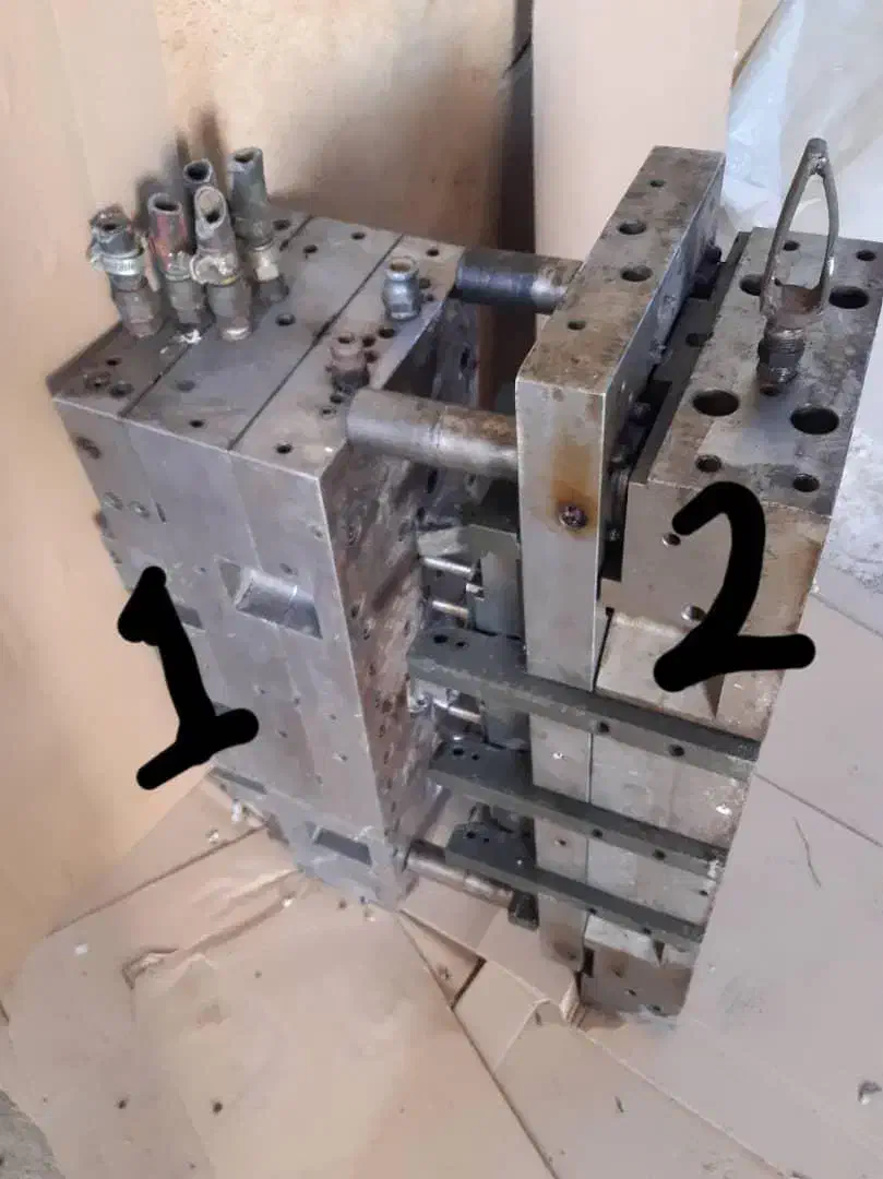 قالب ایتالیایی، بطری۳۰۰سی سی|ماشین‌آلات صنعتی|شیراز, بید زرد|دیوار