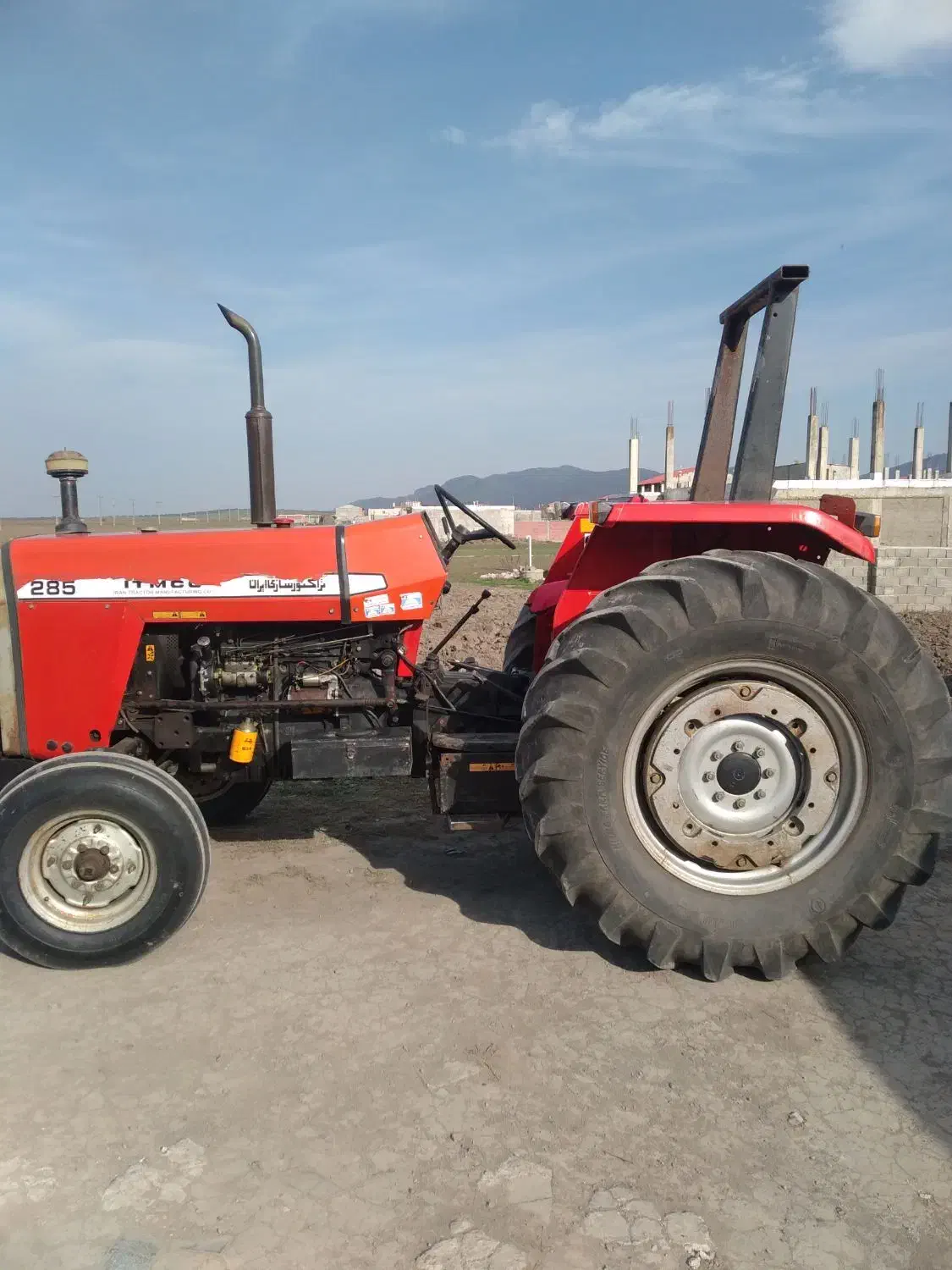 تراکتور مدل۸۳|خودرو سنگین|اردبیل, |دیوار