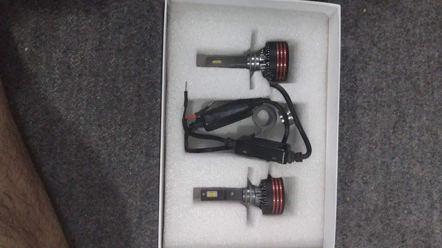 لامپ هدلایت|لامپ و چراغ|قم, زند آباد|دیوار