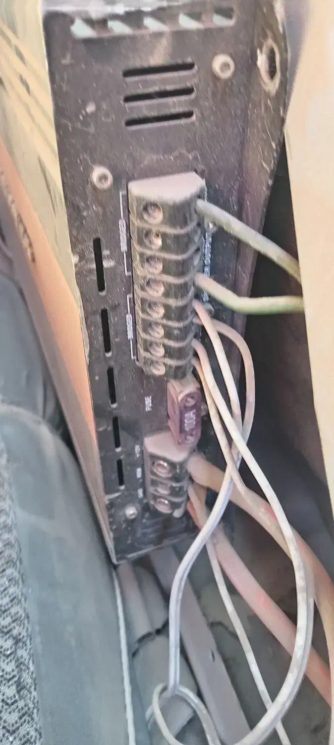 آمپ MB8400GG|صوتی و تصویری|تربتحیدریه, سرمحله|دیوار