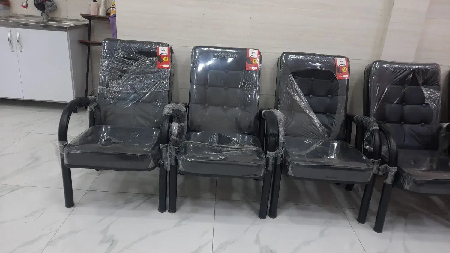 ۶عدد صندلی انتظار|صندلی و نیمکت|اهواز, کمپلو جنوبی|دیوار