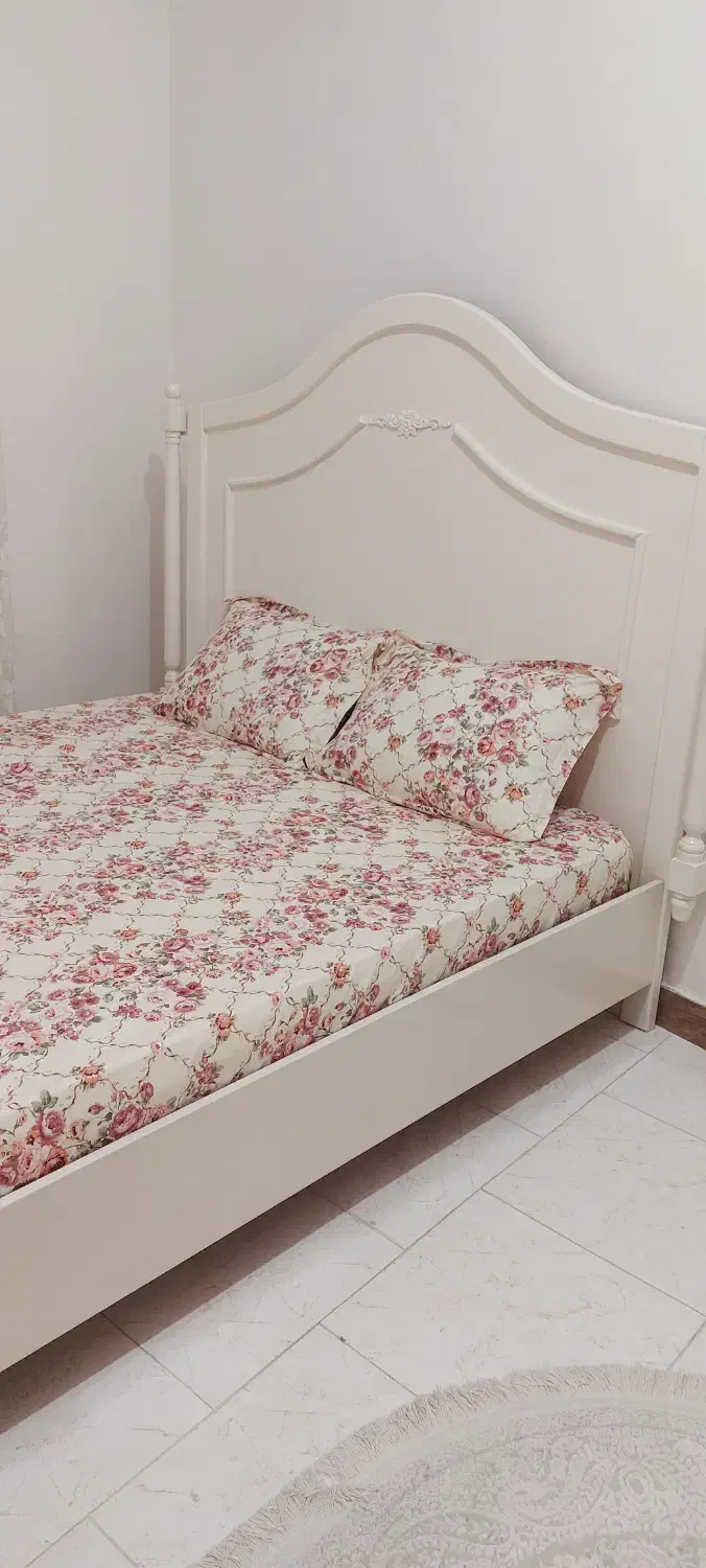 سرویس خواب به همراه تشک و رو تختی|تخت و سرویس خواب|خمام, |دیوار