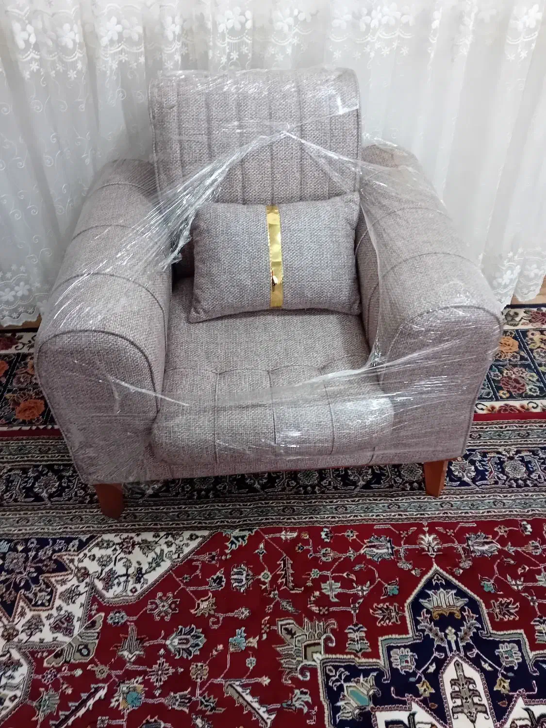 مبل راحتی|مبلمان خانگی و میز عسلی|رشت, یخسازی|دیوار