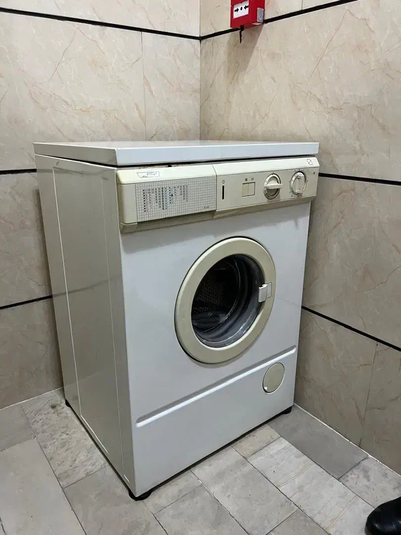 ماشین لباسشویی ۷ کیلویی|ماشین لباسشویی و خشککن لباس|تهران, امام زاده عبدالله|دیوار