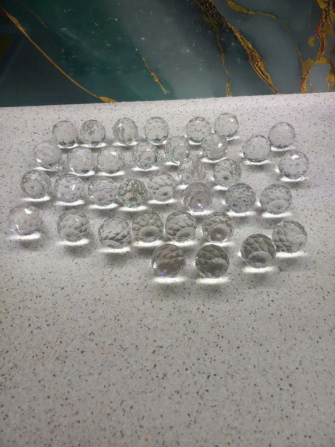 گوی  کریستال|صنایع دستی و سایر لوازم تزئینی|هشتگرد, فاز ۳ مهستان|دیوار