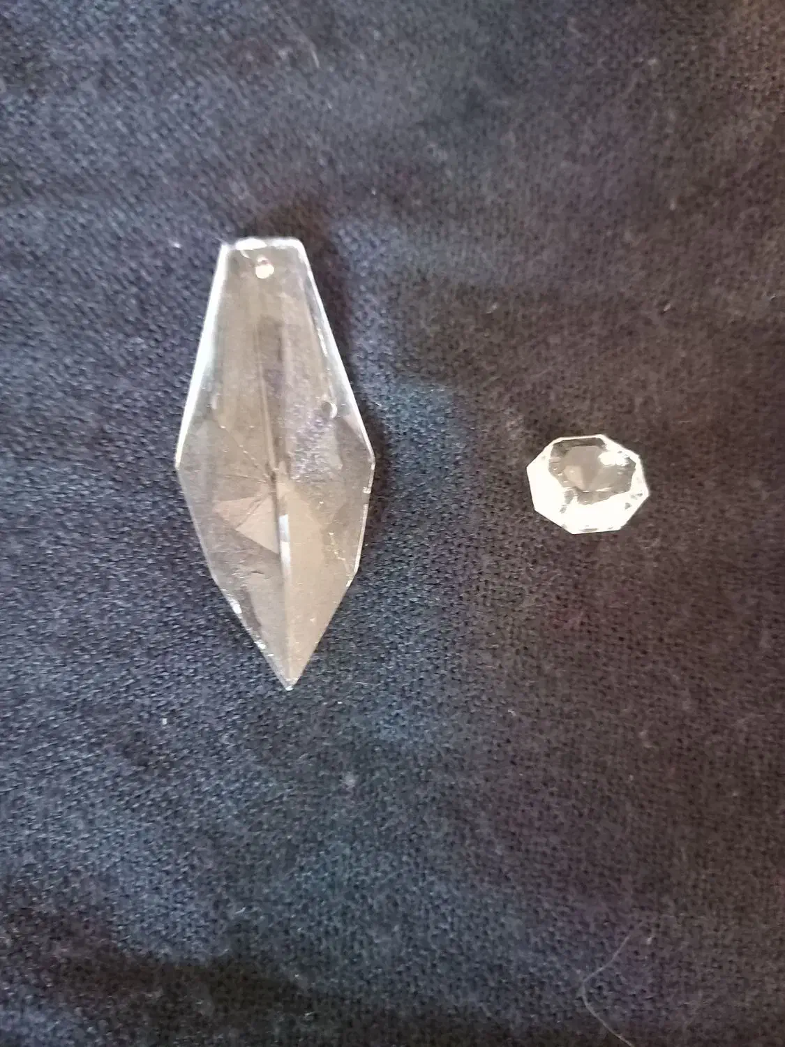 دانه کریستال|لوستر و چراغ آویز|سبزوار, کوی بهار|دیوار